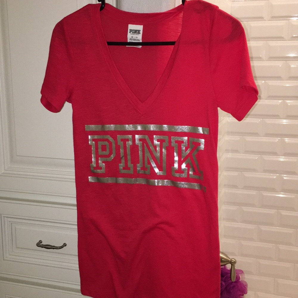 Short sleeve red tee Victoria’s Secret pink